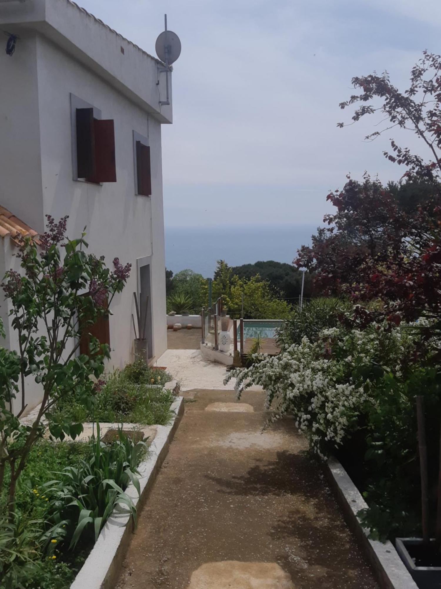 Haut De Villa Au Mont St Clair Vue Exceptionnelle Mer Et Foret Terrasses, Piscine, Petanque, Solarium Prives 塞特港 外观 照片